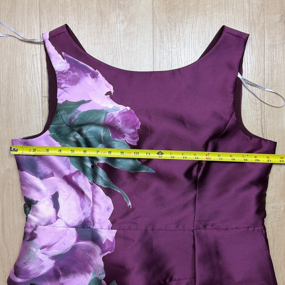 Kay Unger Luciana floral mikado column gown in Mulberry combo, SIZE 18 - Picture 7 of 10